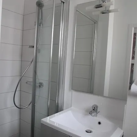 Le Saphir Hotel 2*