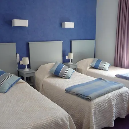 Le Saphir 2* بياريتز